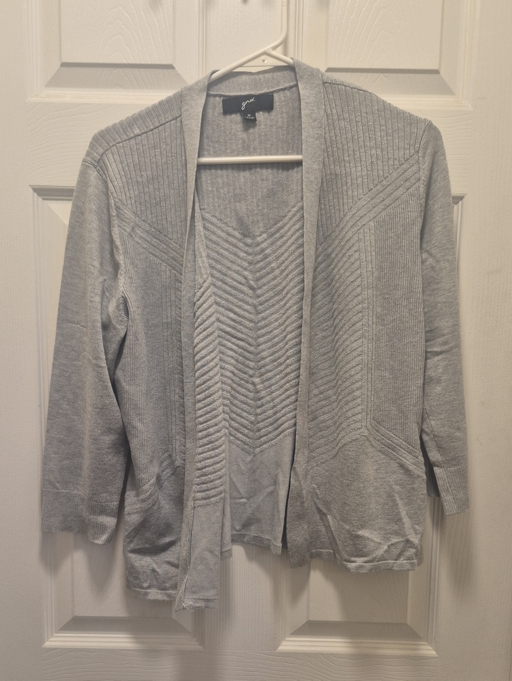 Women's Sweater Bundle - Picture 3 of 5